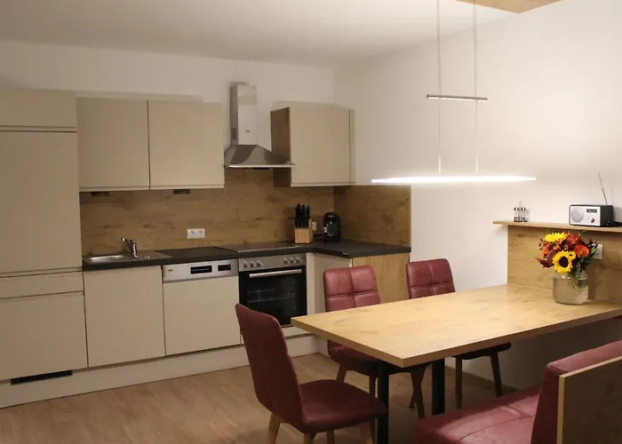 Eiter * ארצל אים פלאצטל